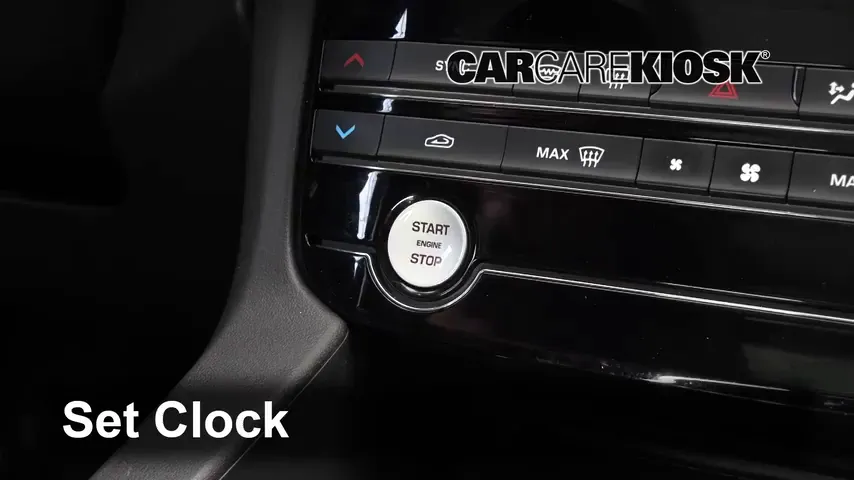 2017 Jaguar F-Pace Premium 3.0L V6 Supercharged Clock